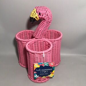 Ciroa NEW w/ Tags Bubble Gum Pink Resin Wicker Flamingo Woven Serving Caddy